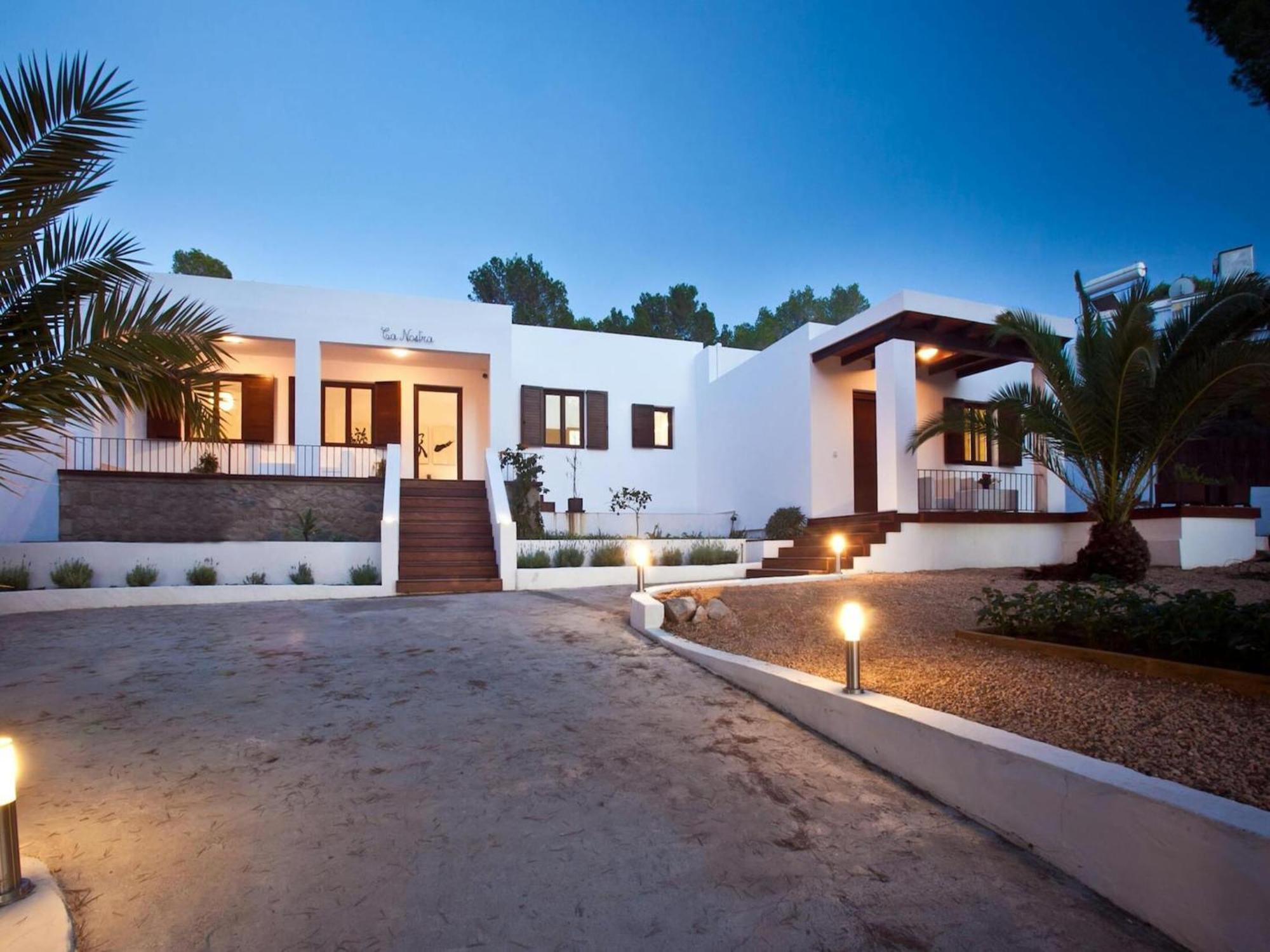 Casa vacanze Beachfront With Saltwater Pool